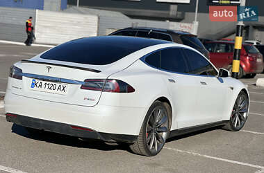 Лифтбек Tesla Model S 2015 в Киеве