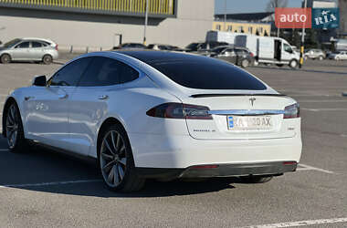 Лифтбек Tesla Model S 2015 в Киеве