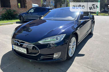 Ліфтбек Tesla Model S 2013 в Вінниці