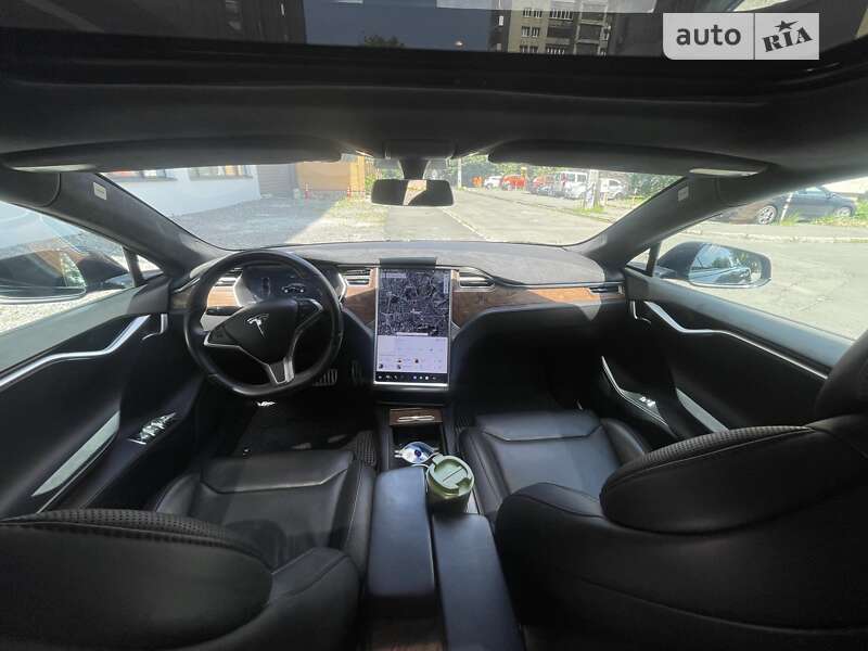 Ліфтбек Tesla Model S 2017 в Києві