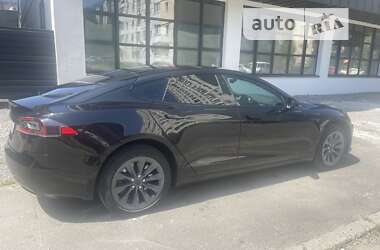 Ліфтбек Tesla Model S 2017 в Києві