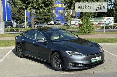 Ліфтбек Tesla Model S 2017 в Хмельницькому