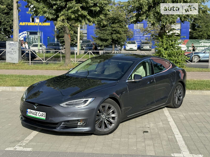 Ліфтбек Tesla Model S 2017 в Хмельницькому