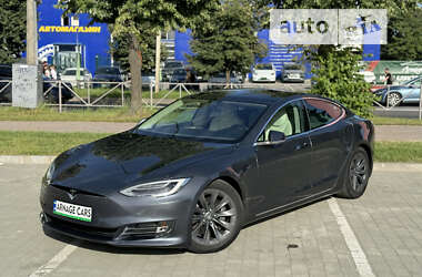 Ліфтбек Tesla Model S 2017 в Хмельницькому