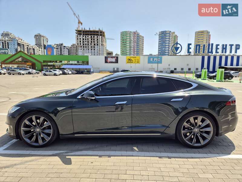 Ліфтбек Tesla Model S 2013 в Одесі