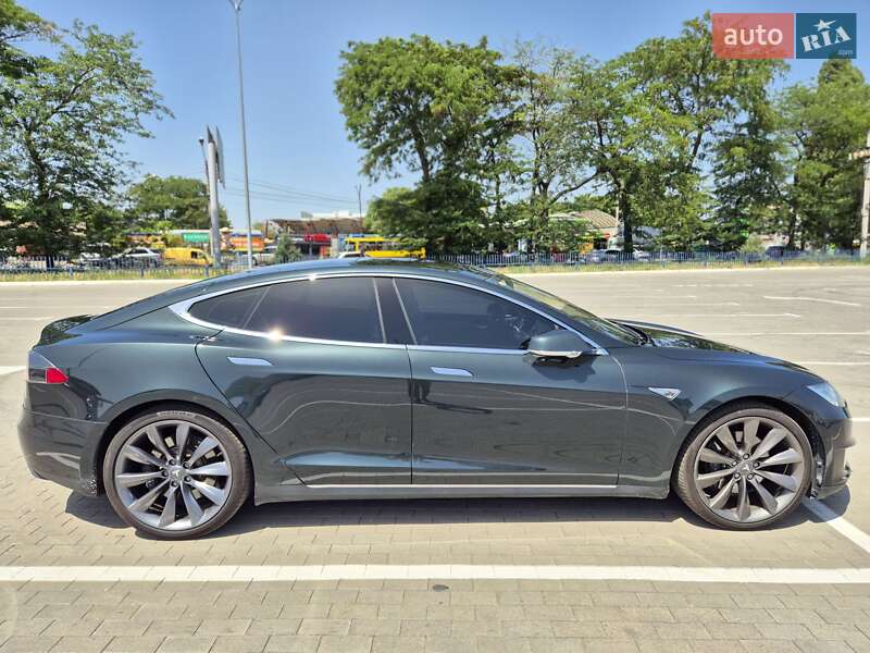 Ліфтбек Tesla Model S 2013 в Одесі