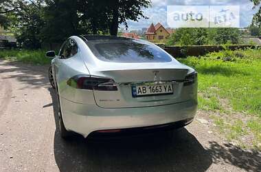 Ліфтбек Tesla Model S 2016 в Вінниці