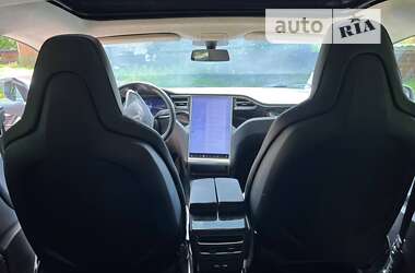 Ліфтбек Tesla Model S 2016 в Вінниці