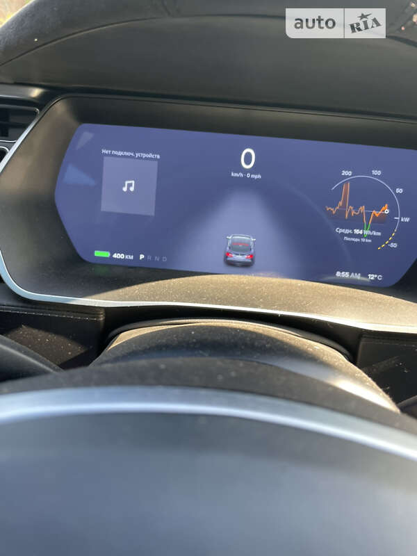 Ліфтбек Tesla Model S 2015 в Ромнах
