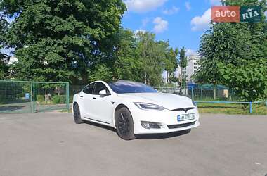 Лифтбек Tesla Model S 2019 в Киеве