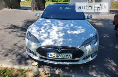 Лифтбек Tesla Model S 2014 в Кременчуге