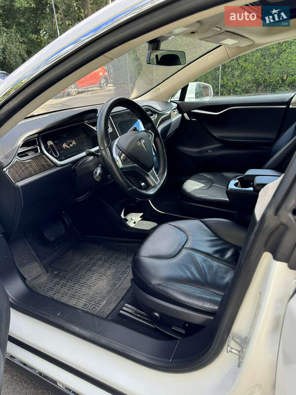 Хетчбек Tesla Model S 2013 в Києві