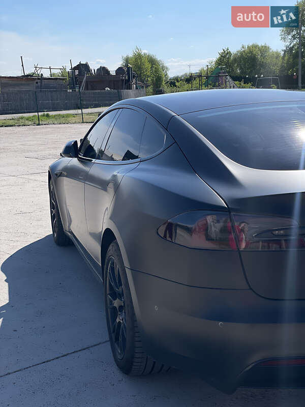 Ліфтбек Tesla Model S 2021 в Києві