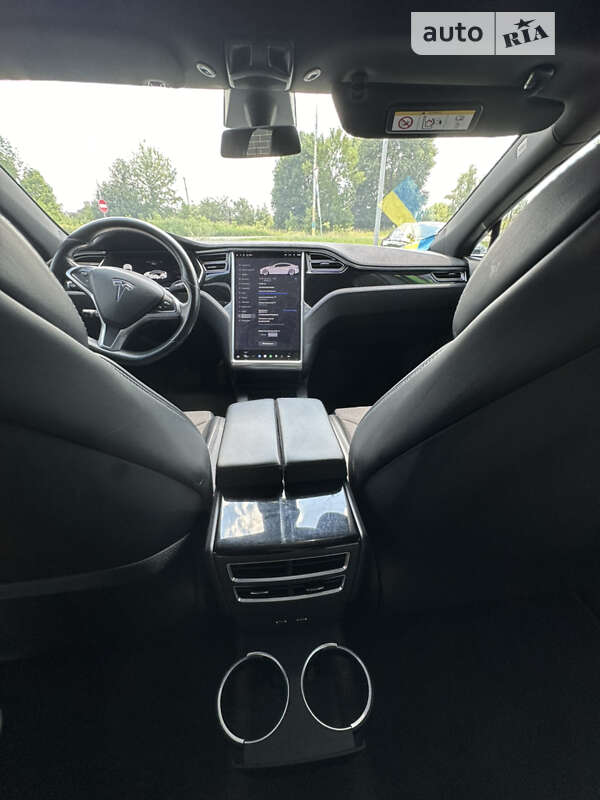 Ліфтбек Tesla Model S 2017 в Києві фото 15 Ліфтбек Tesla Model S 2017 в Києві