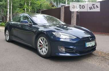 Ліфтбек Tesla Model S 2012 в Києві