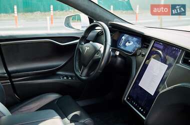 Лифтбек Tesla Model S 2020 в Киеве