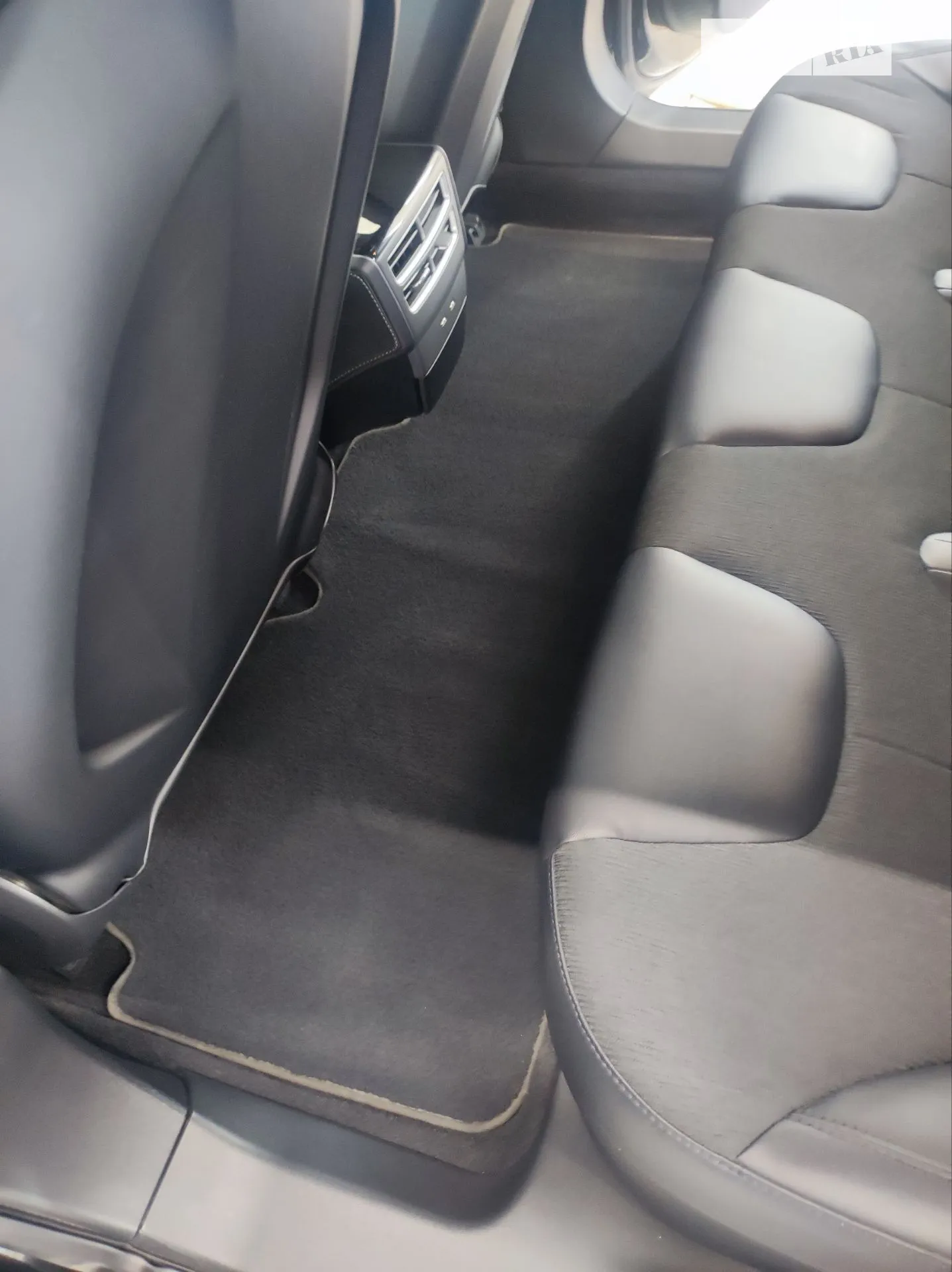 2016 Tesla Model S - мініатюра 6