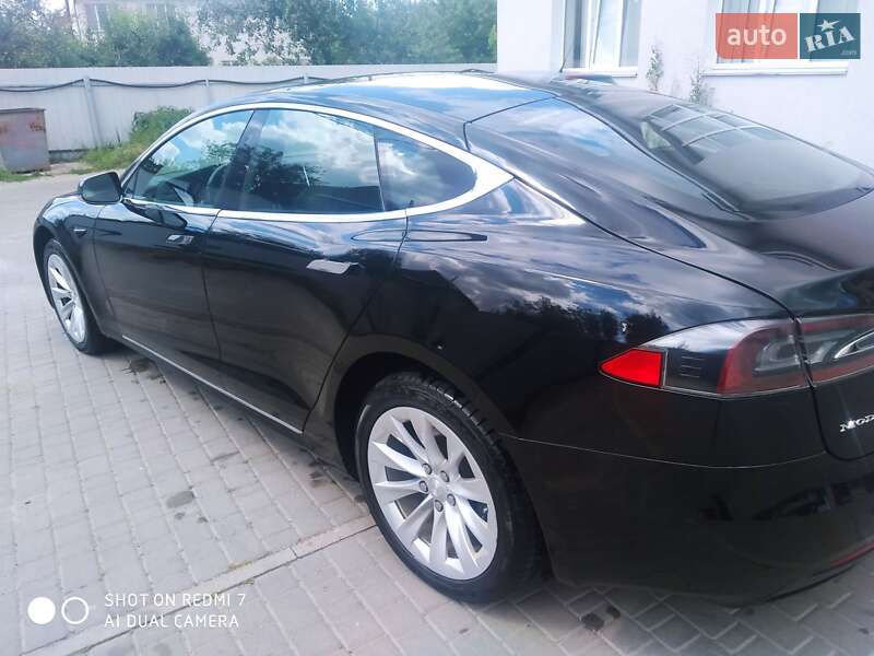 Ліфтбек Tesla Model S 2018 в Києві фото 6 Ліфтбек Tesla Model S 2018 в Києві