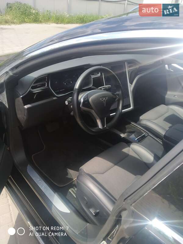 Лифтбек Tesla Model S 2018 в Киеве фото 8 Лифтбек Tesla Model S 2018 в Киеве
