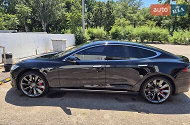 Ліфтбек Tesla Model S 2014 в Миколаєві
