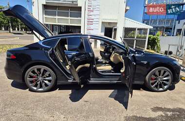Ліфтбек Tesla Model S 2014 в Миколаєві