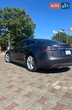Лифтбек Tesla Model S 2016 в Одессе