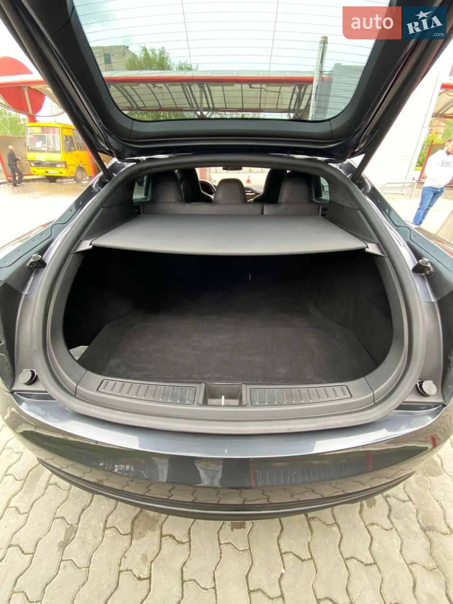 2015 Tesla Model S - мініатюра 18