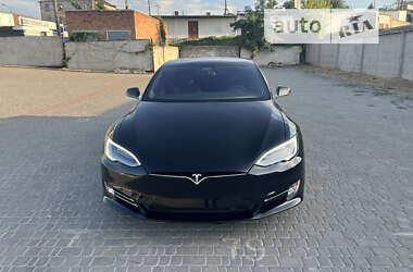 Ліфтбек Tesla Model S 2017 в Первомайську