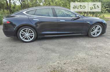 Лифтбек Tesla Model S 2013 в Луцке