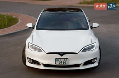 Лифтбек Tesla Model S 2019 в Чернигове