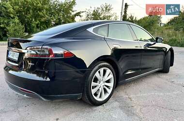 Ліфтбек Tesla Model S 2015 в Житомирі