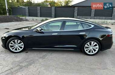 Ліфтбек Tesla Model S 2015 в Житомирі