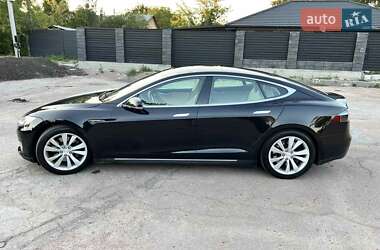 Ліфтбек Tesla Model S 2015 в Житомирі