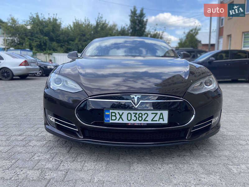 Лифтбек Tesla Model S 2012 в Хмельницком фото 2 Лифтбек Tesla Model S 2012 в Хмельницком
