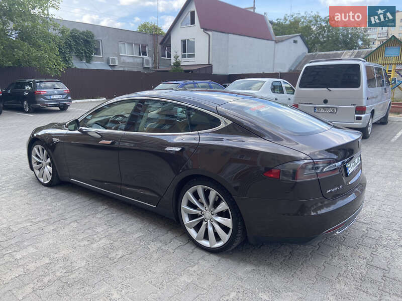 Лифтбек Tesla Model S 2012 в Хмельницком фото 38 Лифтбек Tesla Model S 2012 в Хмельницком