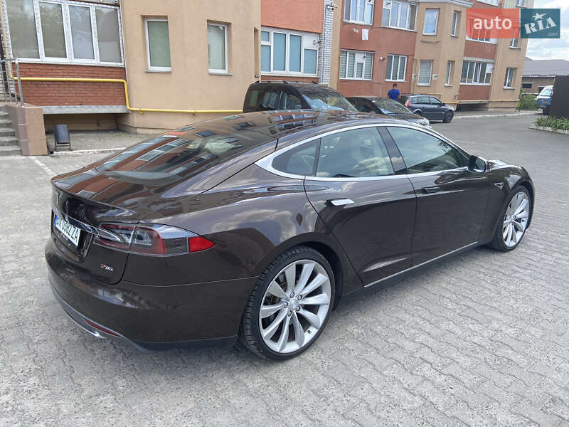 Лифтбек Tesla Model S 2012 в Хмельницком фото 43 Лифтбек Tesla Model S 2012 в Хмельницком