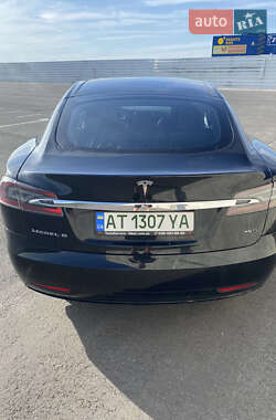 Лифтбек Tesla Model S 2018 в Львове