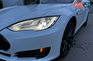 Лифтбек Tesla Model S 2012 в Ивано-Франковске