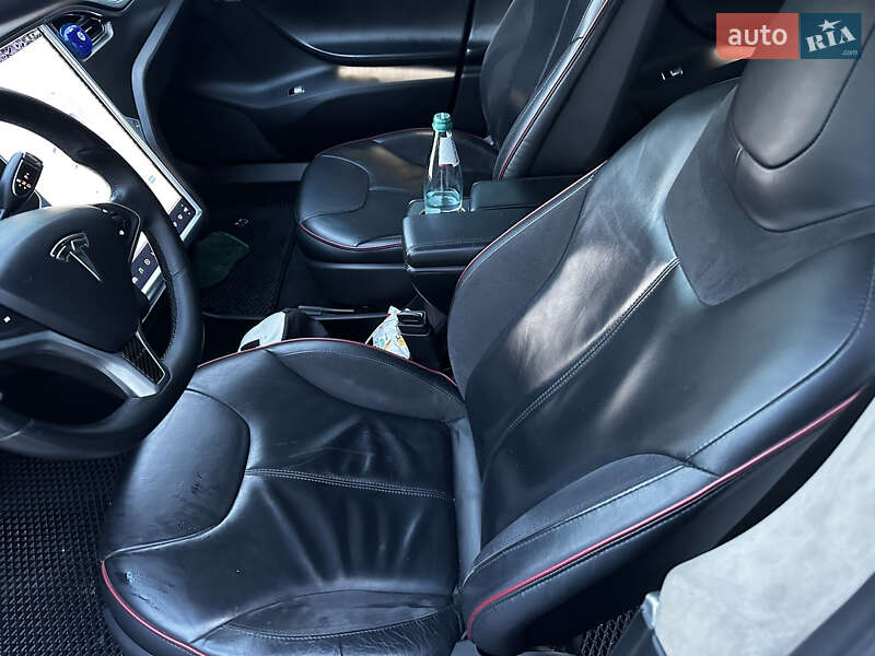 Лифтбек Tesla Model S 2012 в Ивано-Франковске