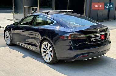 Лифтбек Tesla Model S 2015 в Киеве