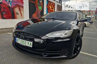 Лифтбек Tesla Model S 2014 в Львове