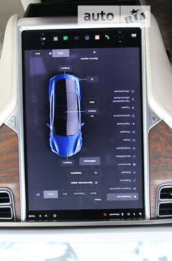 Лифтбек Tesla Model S 2017 в 