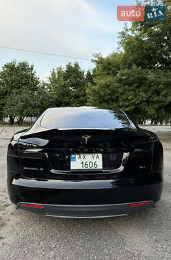 Ліфтбек Tesla Model S 2014 в Харкові