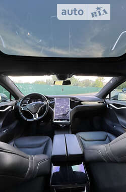 Лифтбек Tesla Model S 2016 в 