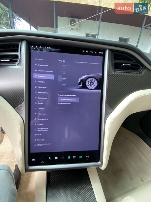 Лифтбек Tesla Model S 2018 в Хмельницком
