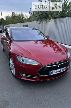 Ліфтбек Tesla Model S 2014 в Полтаві