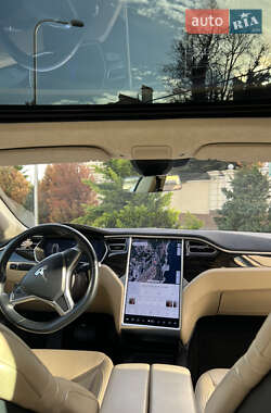 Лифтбек Tesla Model S 2016 в Одессе