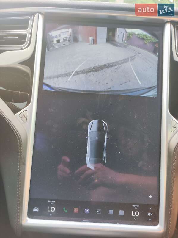 Лифтбек Tesla Model S 2015 в Сумах