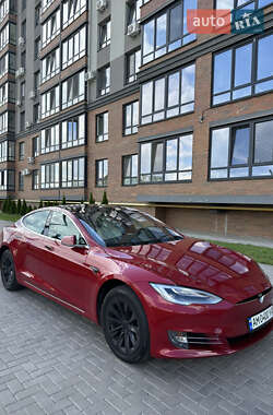 Лифтбек Tesla Model S 2018 в Житомире