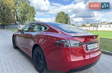 Лифтбек Tesla Model S 2018 в Житомире